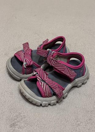 Quechua 24-25р 13-14см сандалі дитячі босоніжки