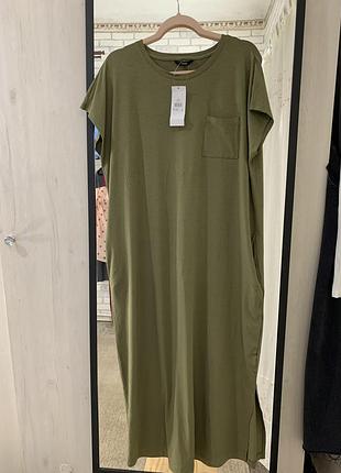 Плаття в оливковому кольорі