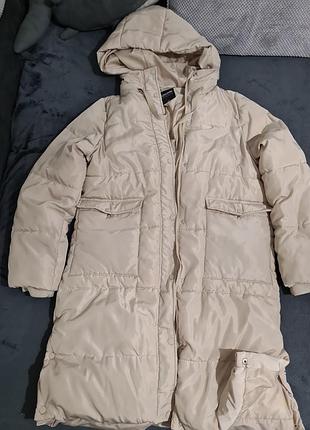 Стильный бежевый пуховик chicorée outerwear (размер l) в отличном состоянии 
​