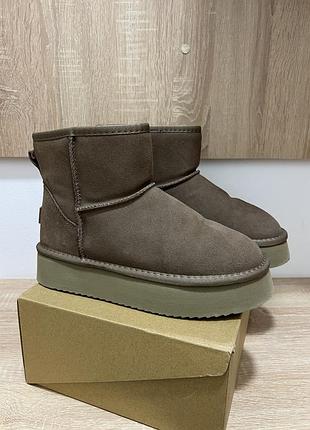 Жіночі угги