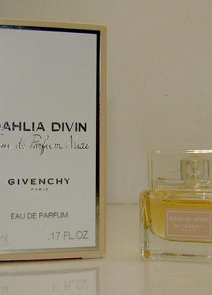 Миниатюра givenchy dahlia divin nude. оригинал.