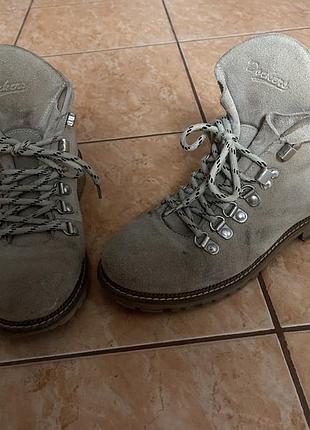 Черевики бежеві dockers, замша, розмір 37