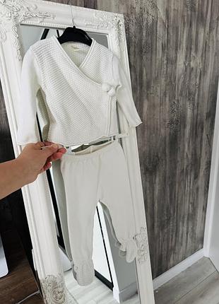 Молочний вʼязнаний комплект для немовлят білий вʼязаний комплект кімоно і повзунки 68см натуральний набір для немовлят