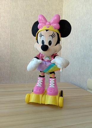 Интерактивная игрушка just play disney minnie mouse roller-skating party вечеринка с минни маус на роликах