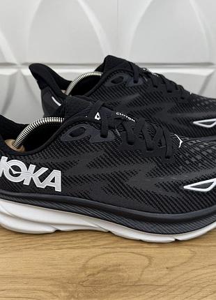 Нові оригінальні кросівки  hoka clifton 9