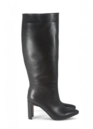 Трендові  шкіряні чоботи з гострим носком на сучасному підборі 8 см