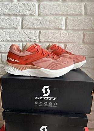 Нові в розмірах в коробках кросовки scott