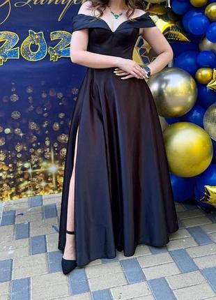 Вечірня сукня, сукня на випускний