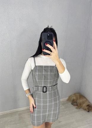 Гарний сарафан в клітинку