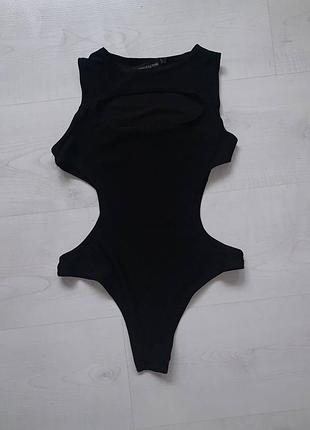 Боді з вирізами