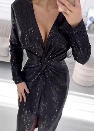 Вечірня бархатна сукня з мерехтінням
