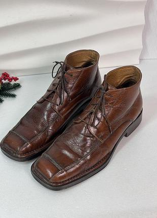 Ботинки мужские коричневые лакированные 42р
