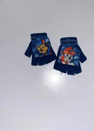 Фірмені рукавиці