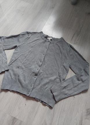 Кофта с пуговицами