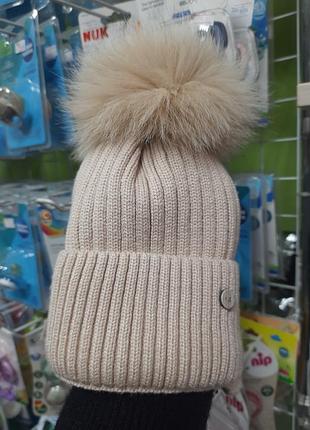 Шапка на завязках