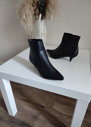 Стильные ботильоны