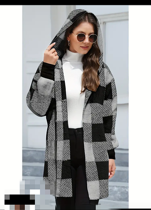 Теплый кардиган в клетку