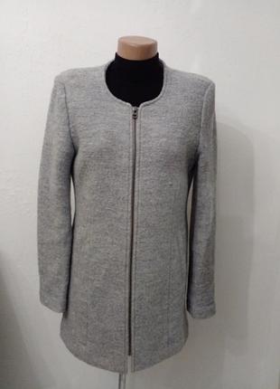 Полушерстное пальто на молнии