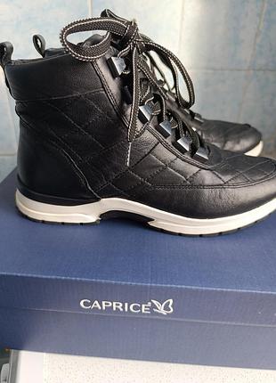 Черевики caprice