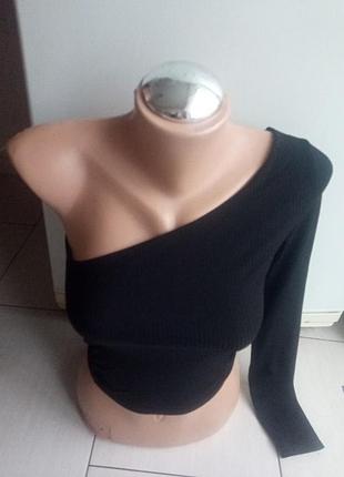 Топ на одно плече