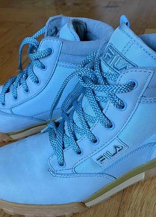 Ботінки жіночі, нові fila