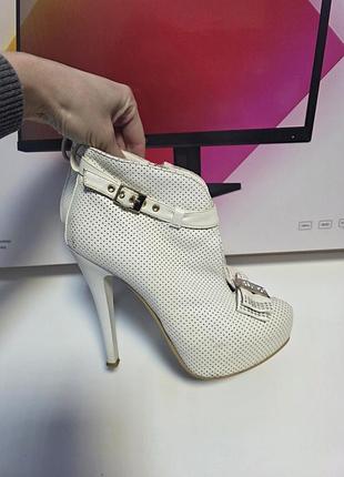 Весільні чобітки 36 р