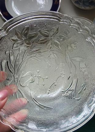 Стеклянная салатница