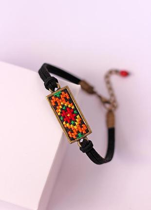 Вишитий браслет / браслет з вишивкою