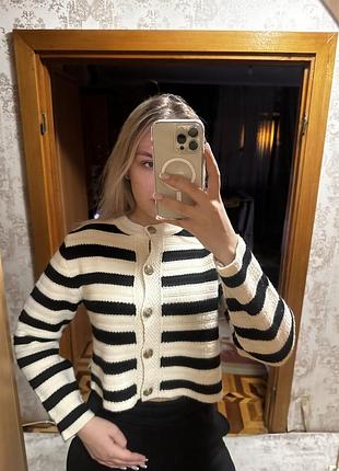 Кардиган чорно-білий