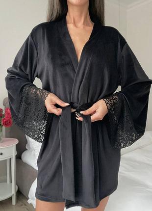Женский изысканный домашний короткий велюровый халат халатик с кружевом черный