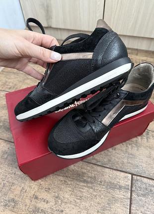 Продам чорні кросівки 38 розмір 24,5 см