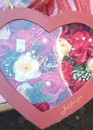 Подарочный набор мыла букет из роз в коробке love light rose flower