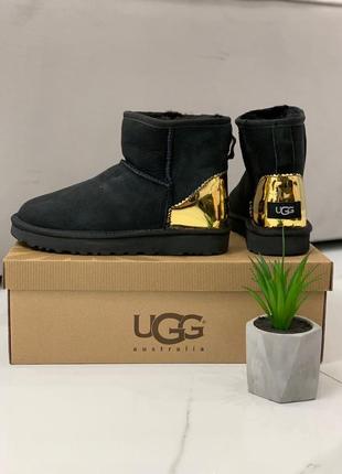 Ugg mini в чорному кольорі жіночі чоботи уггі міні