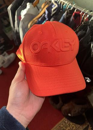Кепка oakley