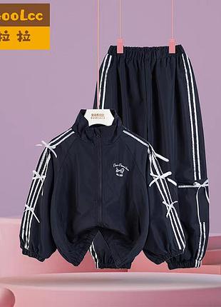 Новый спортивный костюм с подкладкой на девушку 140-150