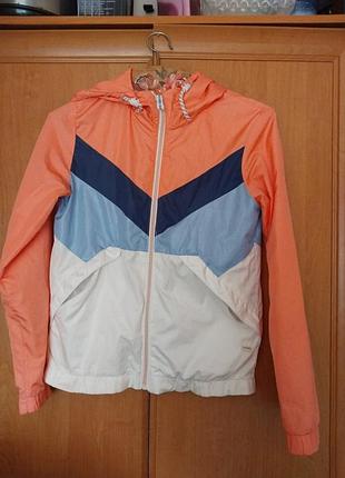 Куртка ветровка
