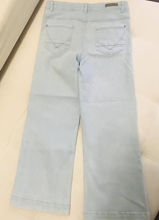 Отличные джинсы denim