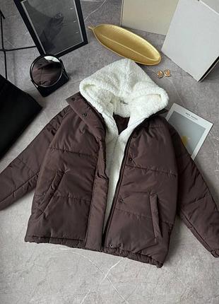 Тепла зимова куртка з капюшоном