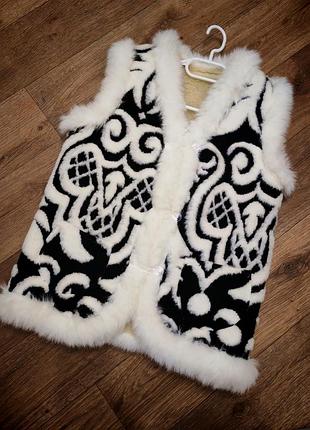 Жилетка безрукавка из овчины