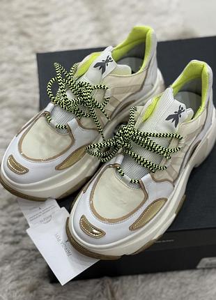 Кросівки шкіряні на платформі patrizia pepe 39 розмір