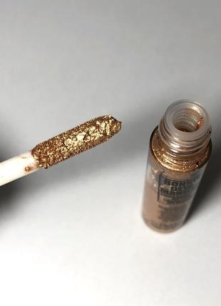 Thebalm bonnie-dew manizer liquid highlighter and all-over illuminator хайлайтер