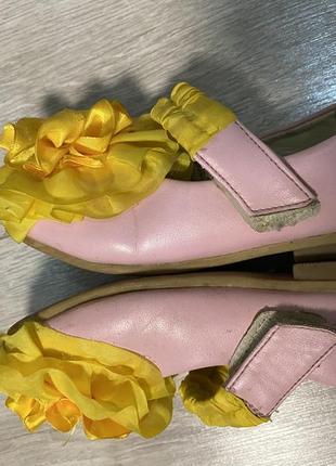 Розовые туфли с желтыми тканьёвыми розами 💛7 фото