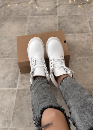 Женские ботинки timberland white (мех)6 фото