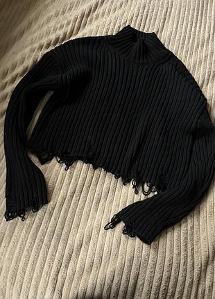 Класний трендовий светр