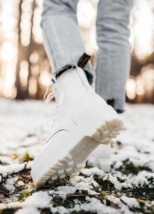 Ботинки мартинсы белые кожанные dr.martens «хутро» jadon❄чоботи зимові4 фото