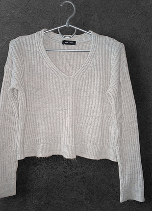 Укороченный свитер свободного кроя new look