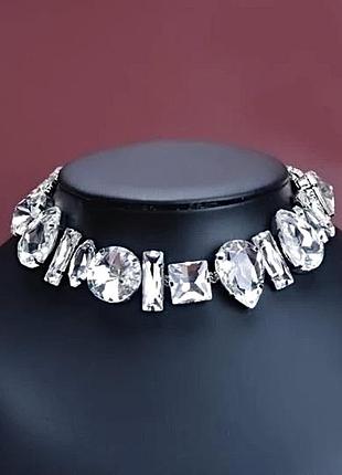 Розкішний чокер кольє масивними з камінцями