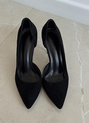 Туфлі чорні замшеві