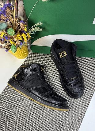 Оригинальные кроссовки jordan