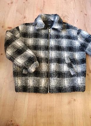 Стильна вкорочена шубка у розмірі с